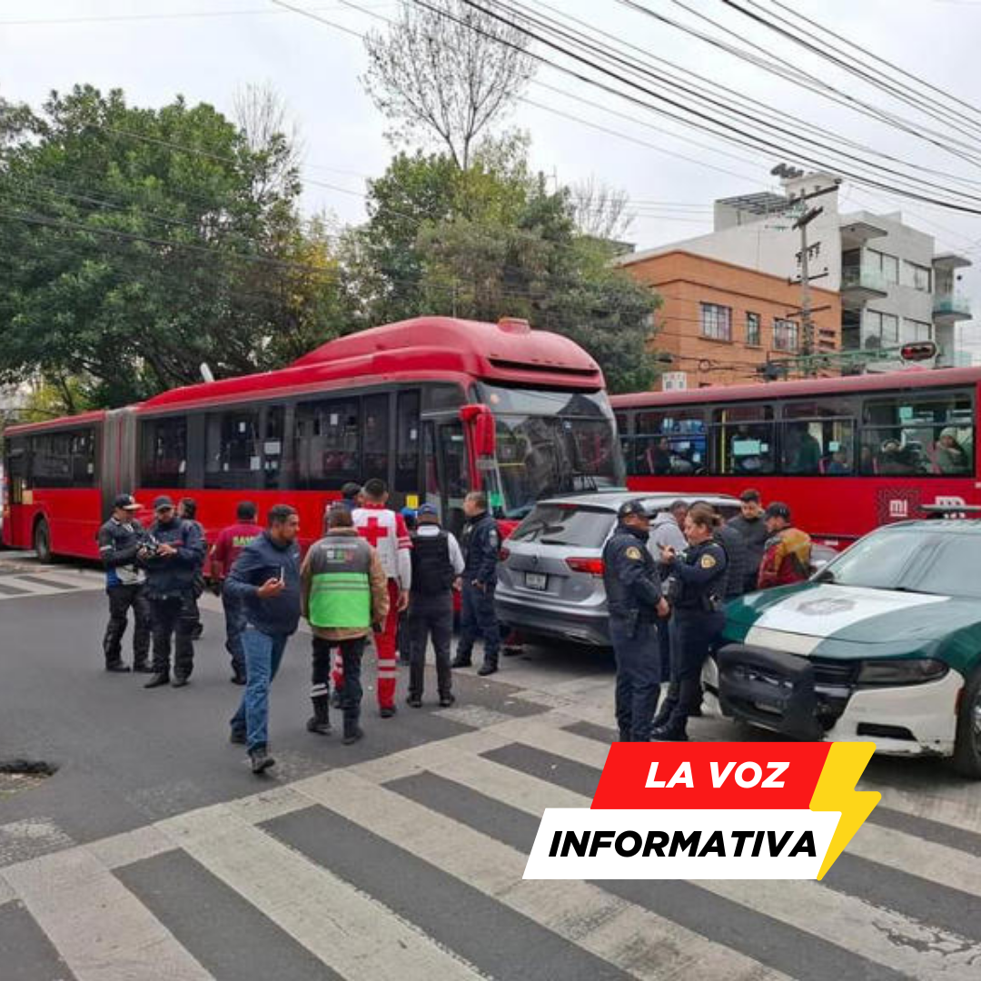 Metrobús, accidente vial, vehículo particular, Eje 2 Xola, Petén, Ciudad de México, tráfico, seguridad vial, transporte público, emergencias